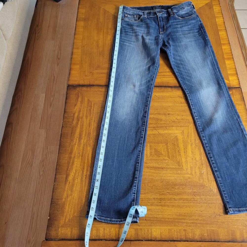 Lucky Brand Medium Wash Sweet Straight Jeans - Size 4/27 - Picture 13 of 15